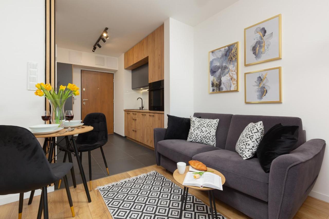 Warsaw Praga Kokoryczki Apartments With Parking By Noclegi Renters Exterior foto