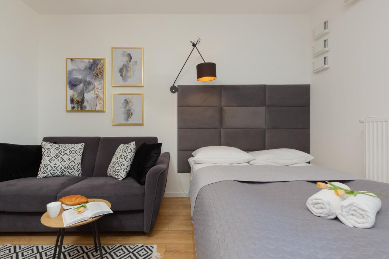 Warsaw Praga Kokoryczki Apartments With Parking By Noclegi Renters Exterior foto