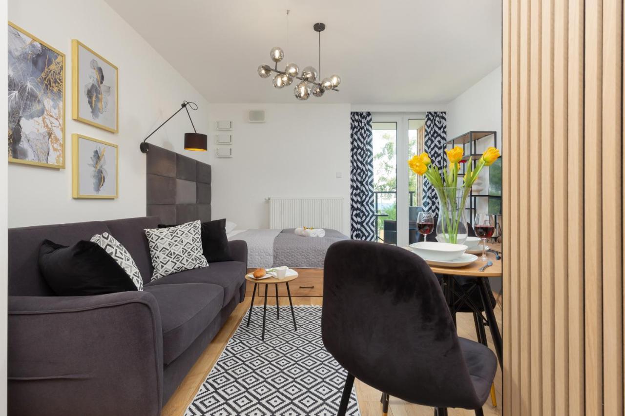 Warsaw Praga Kokoryczki Apartments With Parking By Noclegi Renters Exterior foto